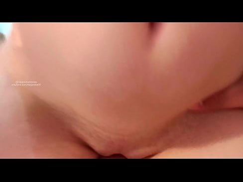❤️ අක්කගෙ කාමරේ නිදාගෙන එහෙමයි මට ඇහැරුනේ ️ Porno si.pornmega.ru ❌️❤